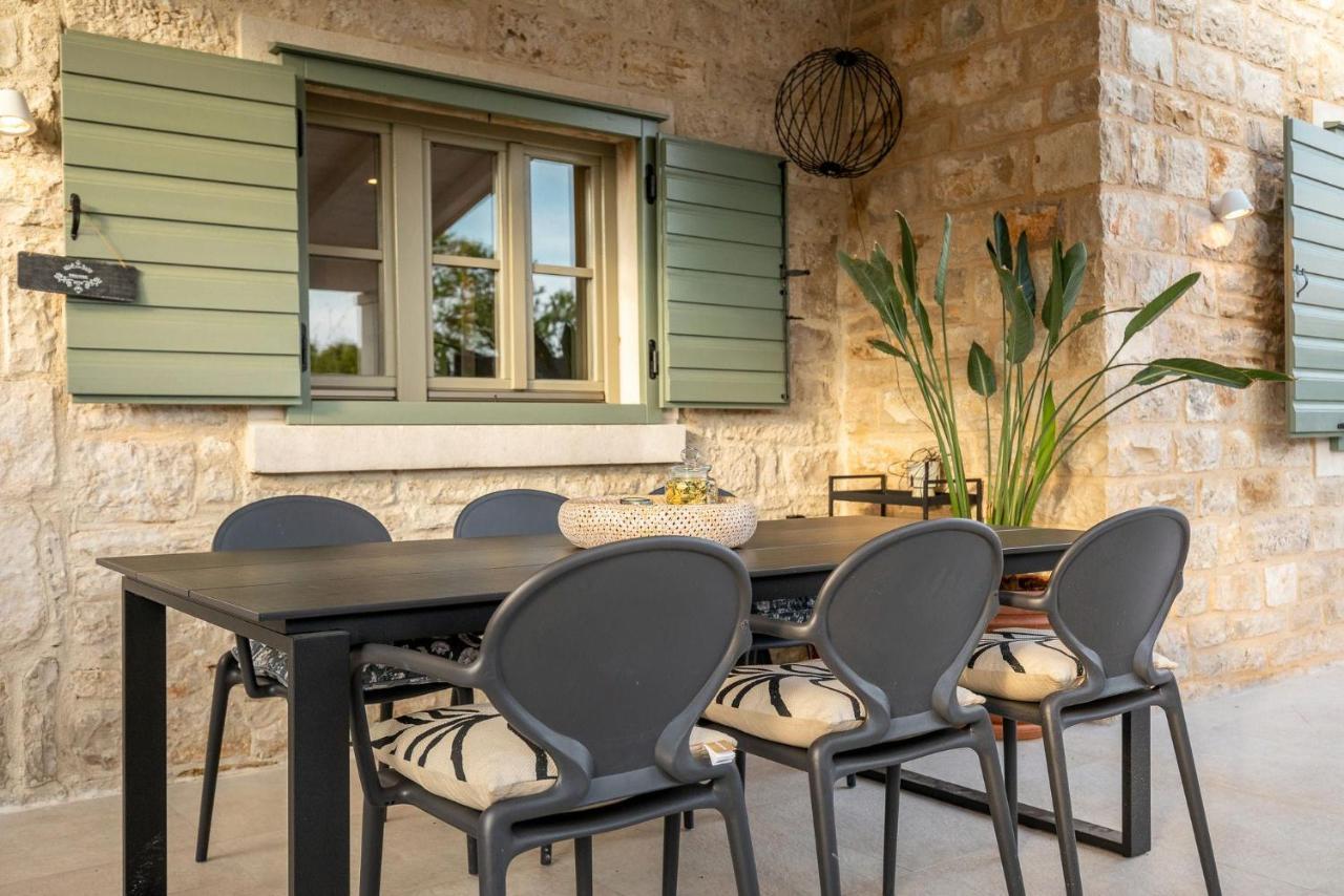 Villa Mara - Casa Rustica Zrnovo Exteriör bild