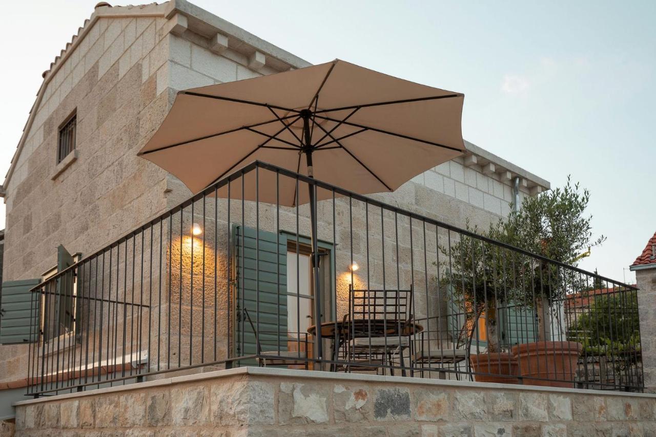Villa Mara - Casa Rustica Zrnovo Exteriör bild